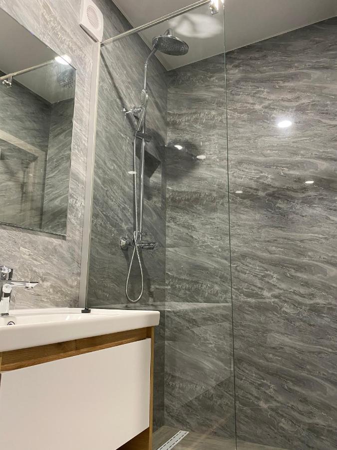 Apart Reserve Central Ivano-Frankivsk Eksteriør billede